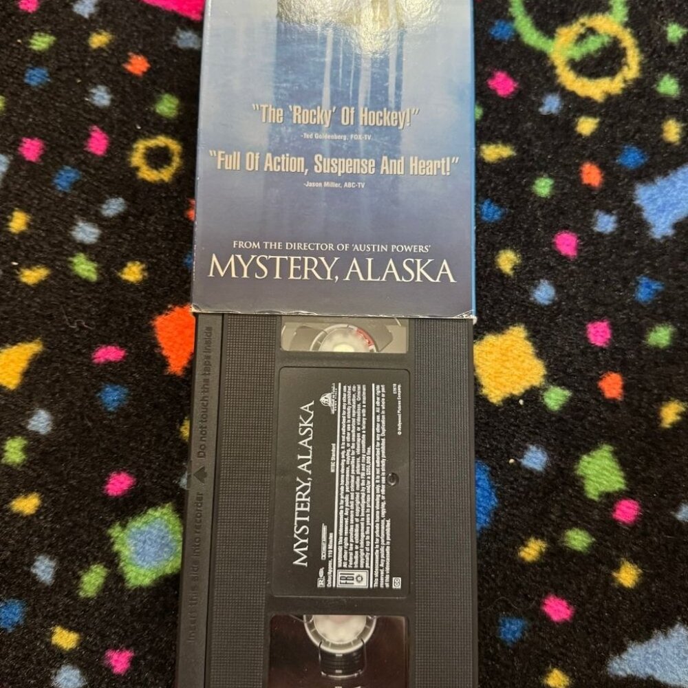 MYSTERY, ALASKA VHS - Picture 3 of 3